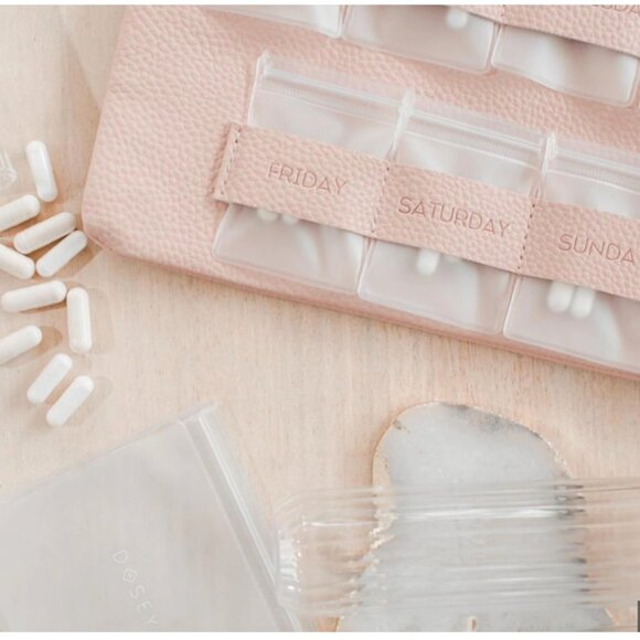 NWT Dosey Set, includes: Purse, strap, labels and more! - Picture 1 of 4